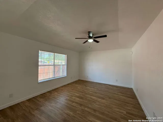 $2,000 | 5526 Green Grove Drive, San Antonio, TX 78223