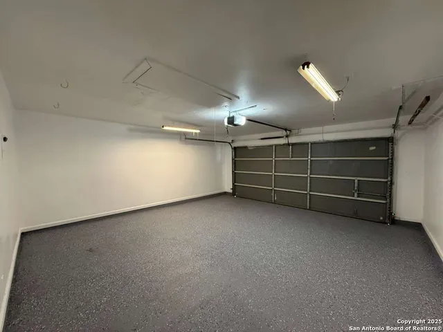 $2,000 | 5526 Green Grove Drive, San Antonio, TX 78223