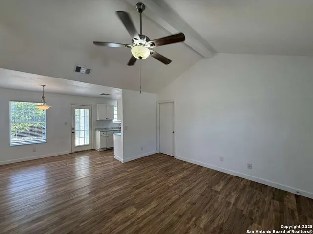 $2,000 | 5526 Green Grove Drive, San Antonio, TX 78223
