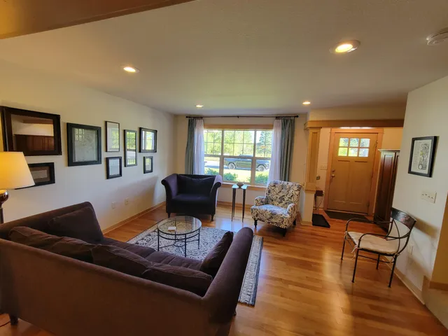 $284,000 | 1911 Whippoorwill Way, Unit 7, Sartell, MN 56377