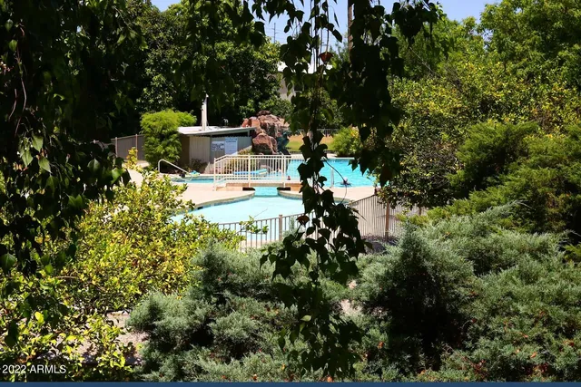 $1,399 | 6116 North 12th Place, Unit 6, Phoenix, AZ 85014