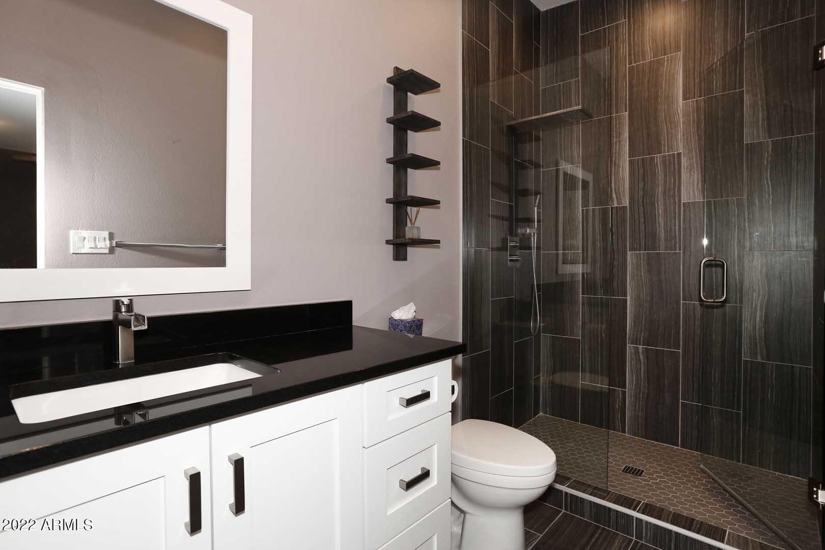 6116 North 12th Place, Unit 6 Phoenix, AZ 85014 - Photo 13 of 35 Master Bath