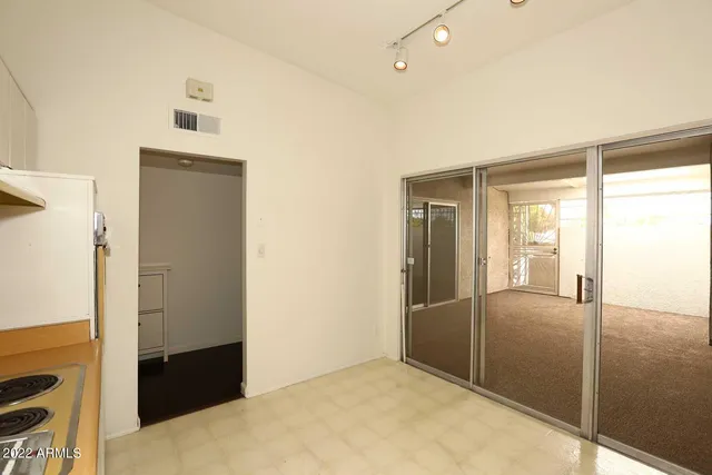 $1,399 | 6116 North 12th Place, Unit 6, Phoenix, AZ 85014