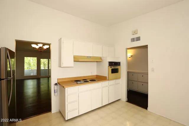$1,399 | 6116 North 12th Place, Unit 6, Phoenix, AZ 85014