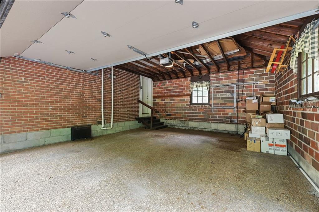 401 Robertson Road Hermitage, PA 16148 - Photo 30 of 47