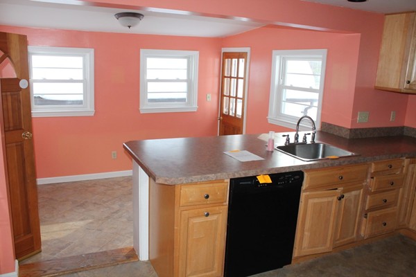 5 Arbor Road Holbrook, MA 02343 - Photo 6 of 10 Gallery Image 6