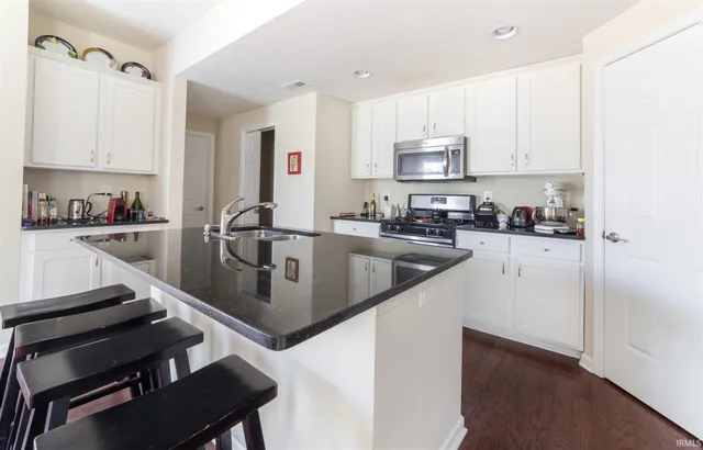 $3,000 | 1630 South Ira Street, Bloomington, IN 47401