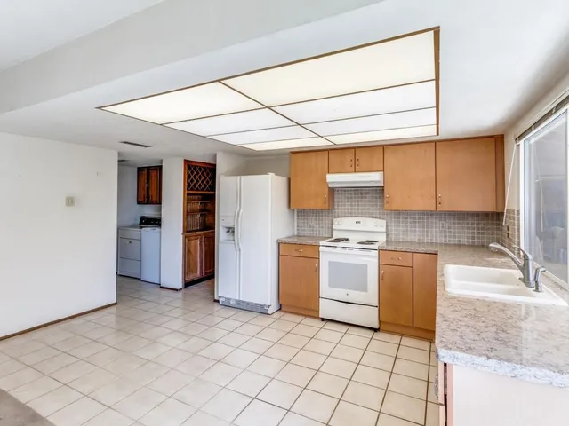 $398,000 | 11032 Wallbrook Drive, Dallas, TX 75238