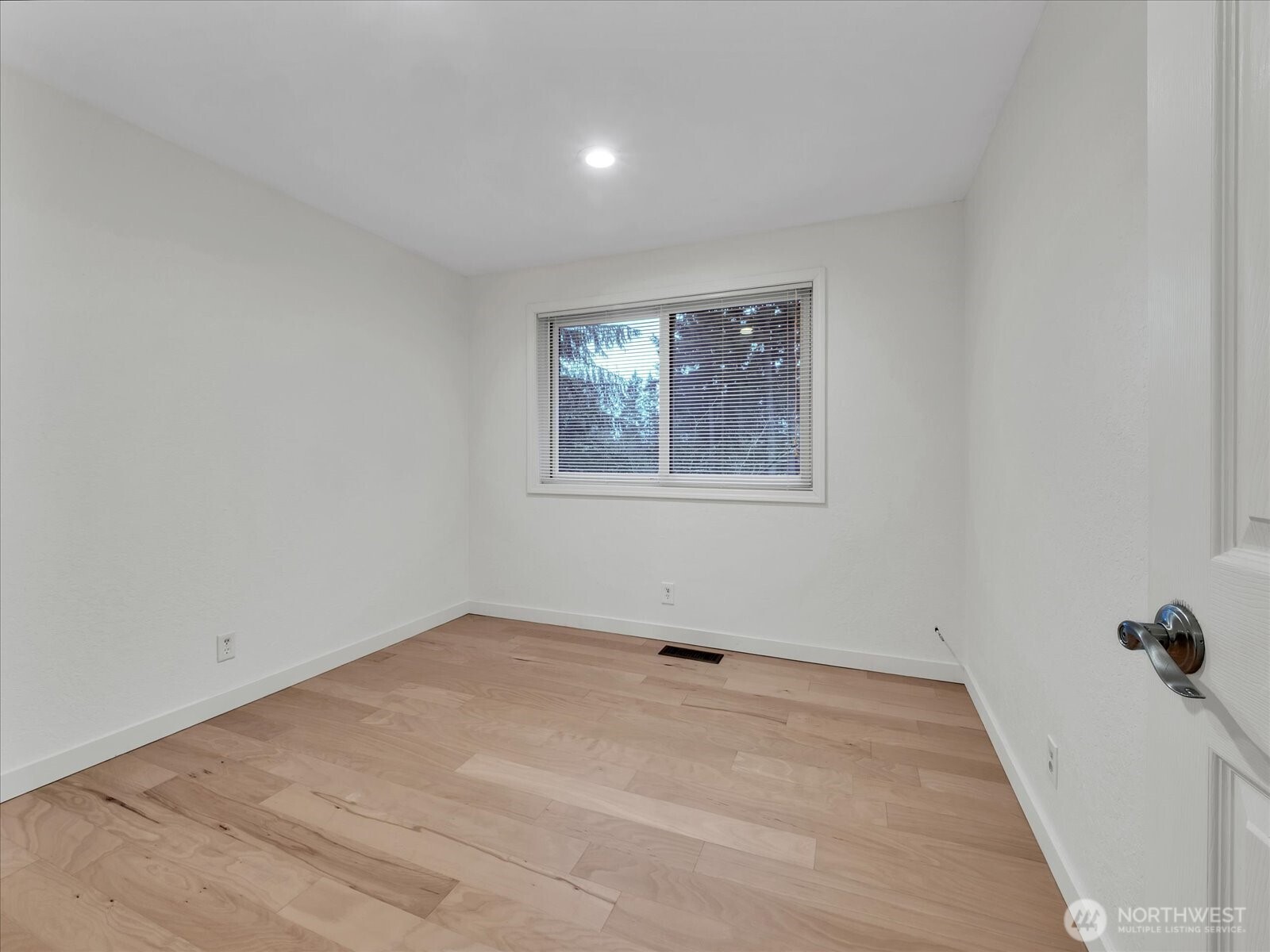 20921 28th Avenue Southeast Bothell, WA 98021 - Photo 26 of 37 an empty room with windows