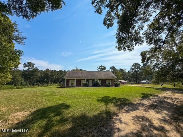 1586 Street Road Liberty, MS 39645 - Photo 1 of 28 IMG_4813