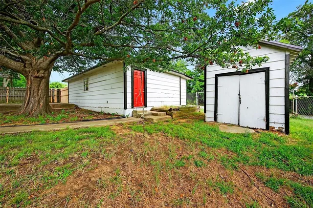$1,349 | 701 East Morton Street, Denison, TX 75021