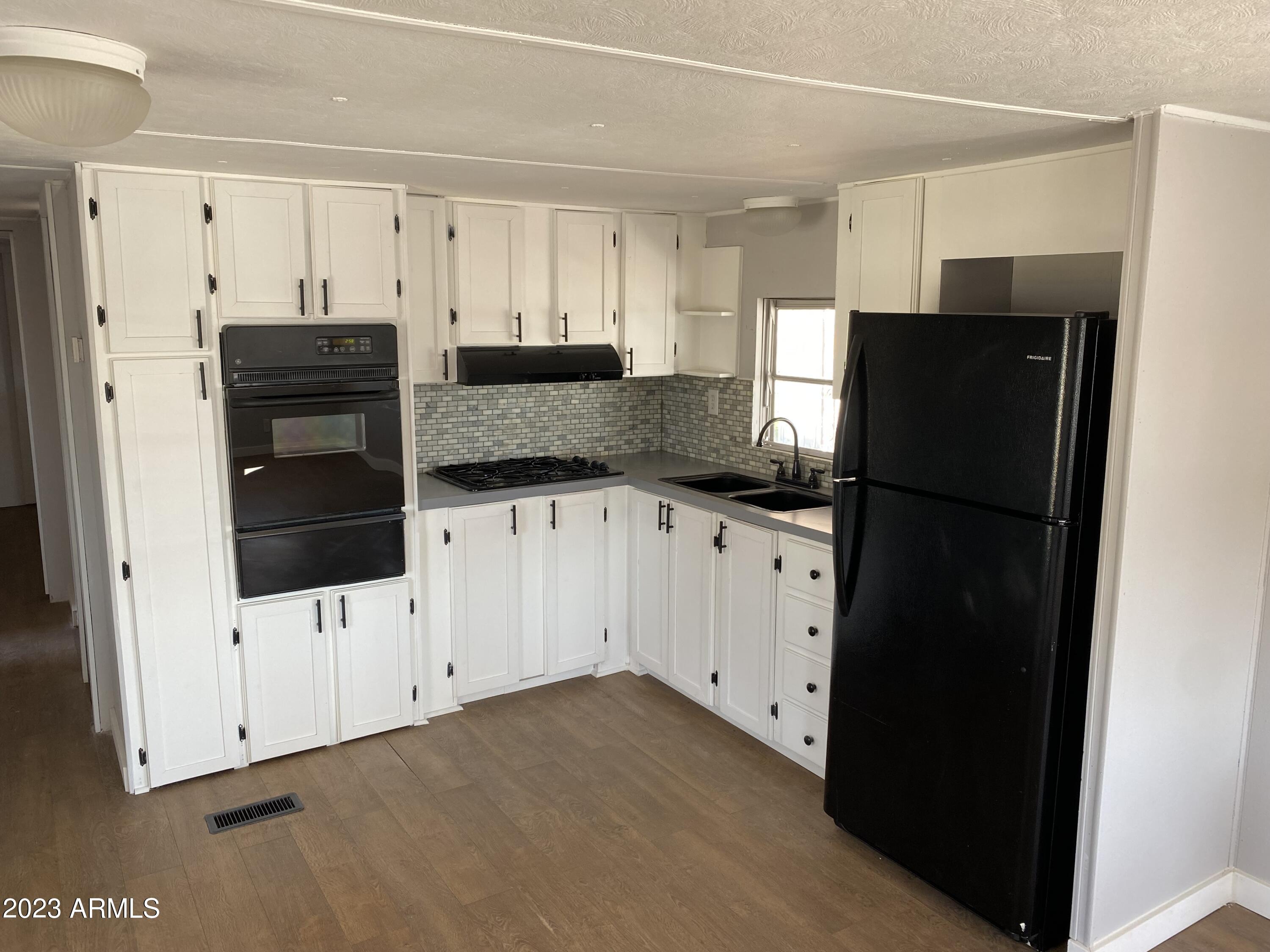 2605 South Tomahawk Road, Unit 219 Apache Junction, AZ 85119 - Photo 6 of 15 IMG-4847