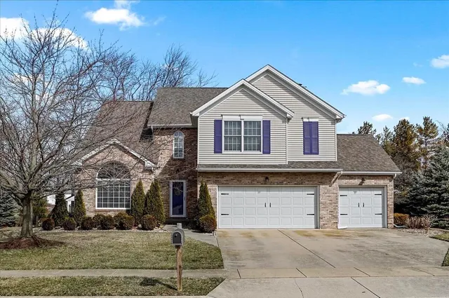 $390,000 | 1100 Sterling Glen CC Court, Normal, IL 61761