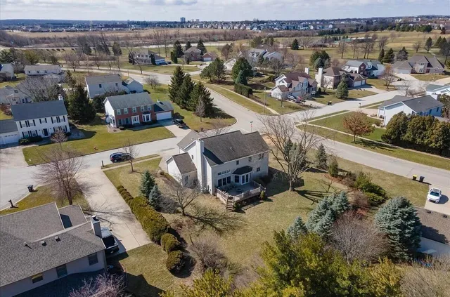 $390,000 | 1100 Sterling Glen CC Court, Normal, IL 61761