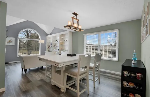 $390,000 | 1100 Sterling Glen CC Court, Normal, IL 61761