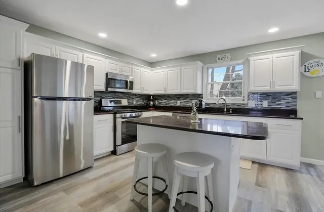 $390,000 | 1100 Sterling Glen CC Court, Normal, IL 61761