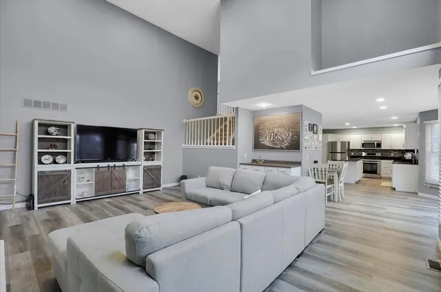 $390,000 | 1100 Sterling Glen CC Court, Normal, IL 61761