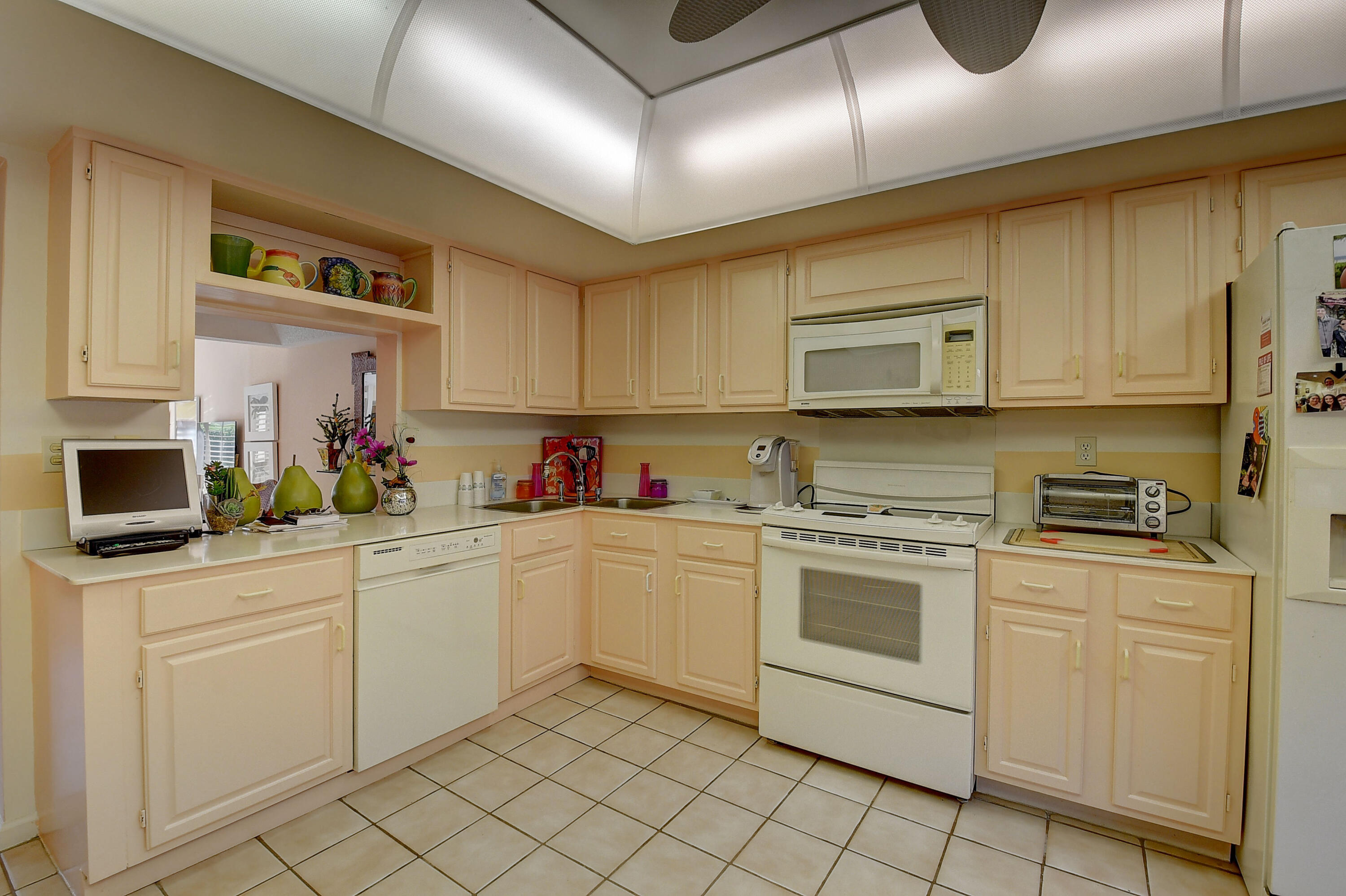 2717 North Ocean Boulevard, Unit TH5 Boca Raton, FL 33431 - Photo 22 of 96 DSC_6449_50_51_52_53