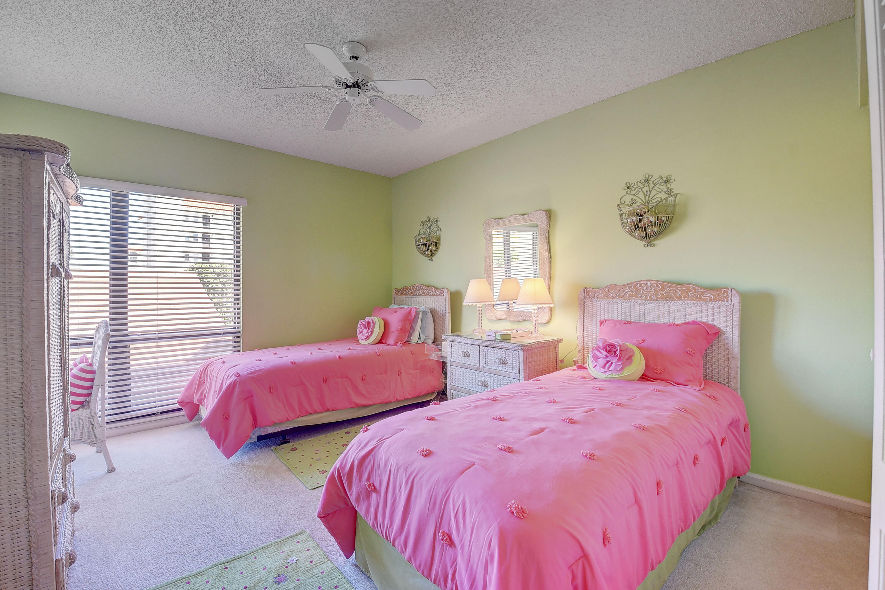 2717 North Ocean Boulevard, Unit TH5 Boca Raton, FL 33431 - Photo 27 of 96 DSC_6509_10_11_12_13