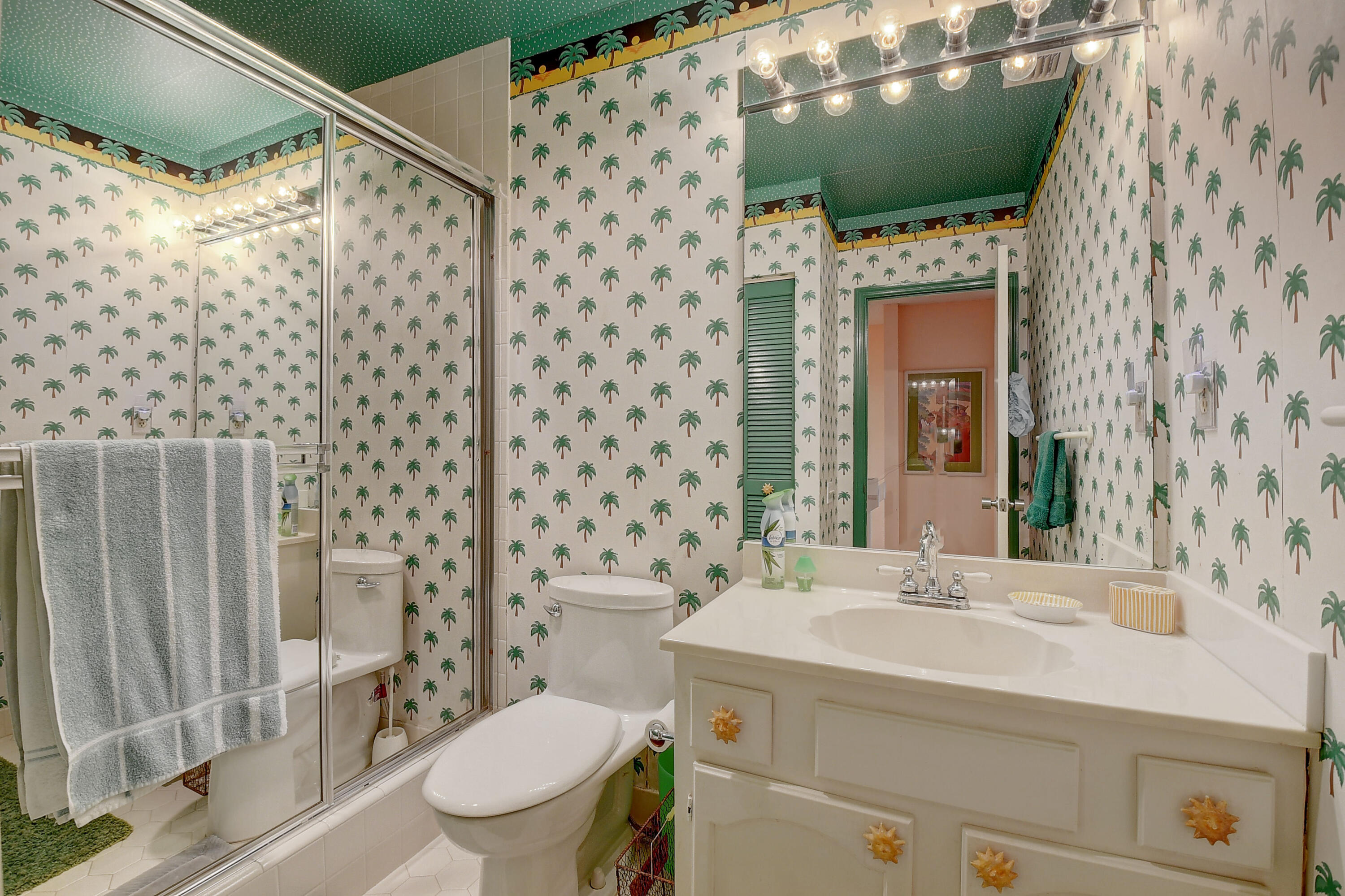 2717 North Ocean Boulevard, Unit TH5 Boca Raton, FL 33431 - Photo 29 of 96 DSC_6519_20_21_22_23