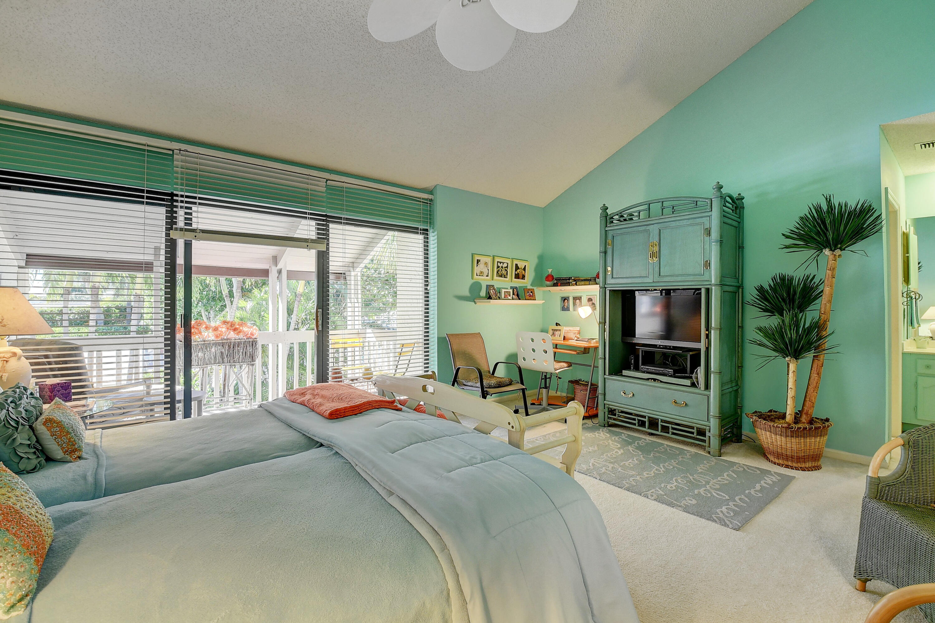 2717 North Ocean Boulevard, Unit TH5 Boca Raton, FL 33431 - Photo 31 of 96 DSC_6529_30_31_32_33