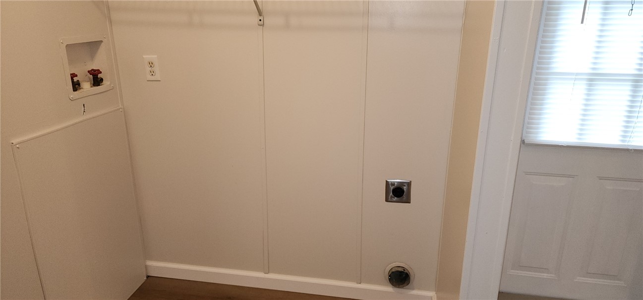 116 Tidd Circle Farmington, NY 14425 - Photo 12 of 14 Washer/Dryer Hookup