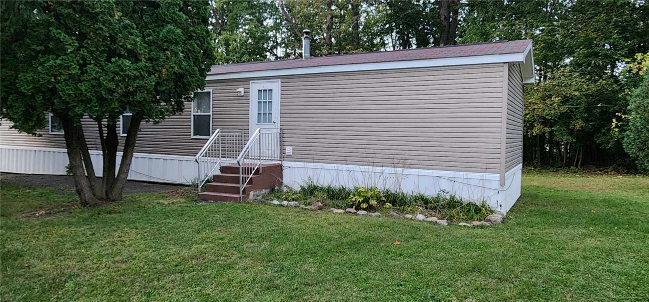 116 Tidd Circle Farmington, NY 14425 - Photo 2 of 14