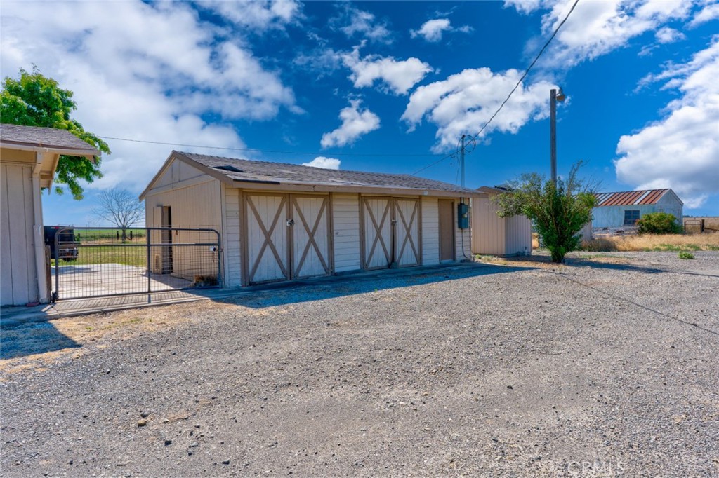 17626 Britto Road Dos Palos, CA 93620 - Photo 10 of 65
