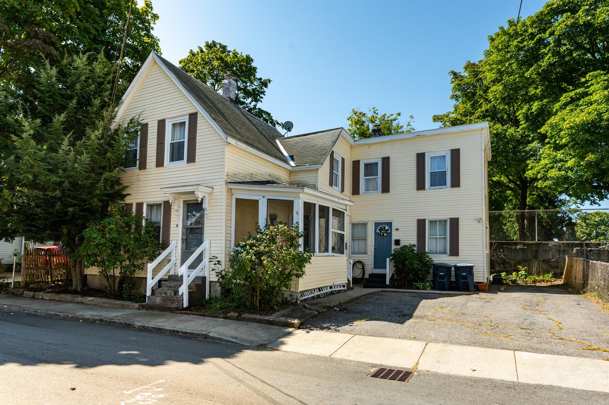 9 Badger Street Nashua, NH 03060 - Photo 1 of 39