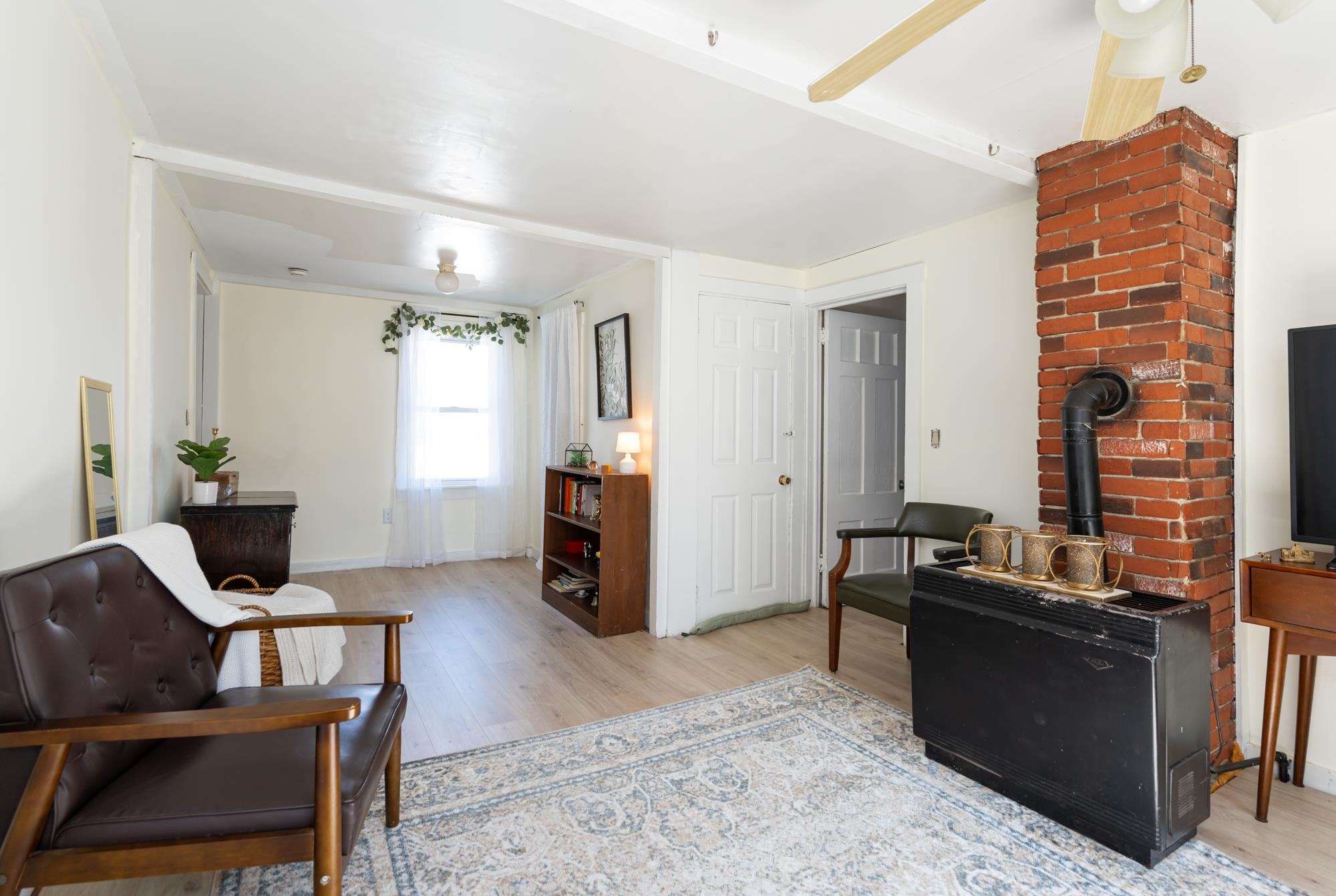 9 Badger Street Nashua, NH 03060 - Photo 18 of 39