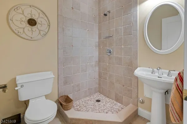 $2,100,000 | 6 Wildlife Run, Boonton, NJ 07005