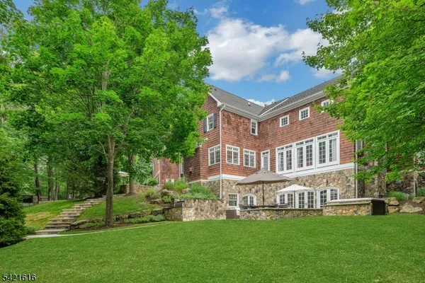$2,100,000 | 6 Wildlife Run, Boonton, NJ 07005
