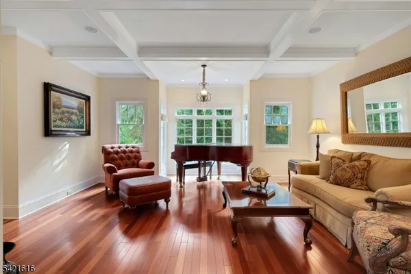 $2,100,000 | 6 Wildlife Run, Boonton, NJ 07005