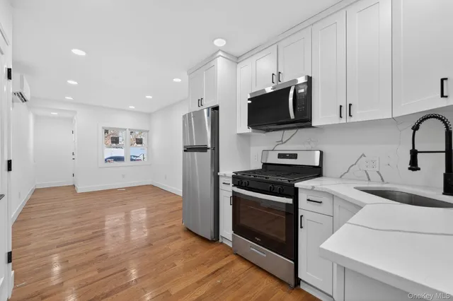 $979,000 | 1368 East 100th Street | Canarsie