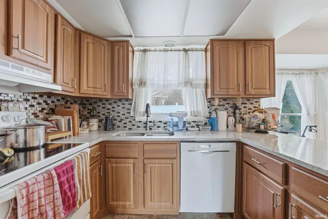 $250,000 | 702 West Macalan Drive, Marion, IN 46952