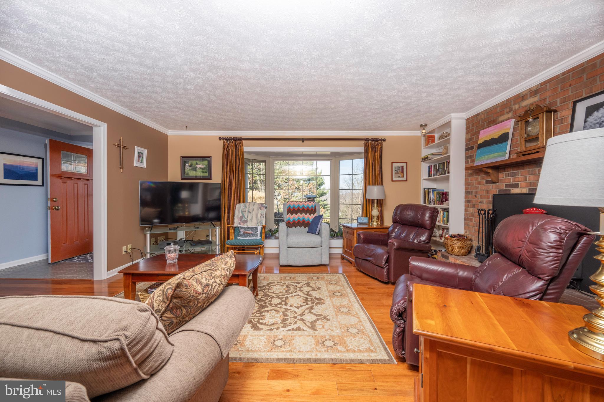 1135 Georgetown Road Mount Jackson, VA 22842 - Photo 3 of 38 Gallery Image 3