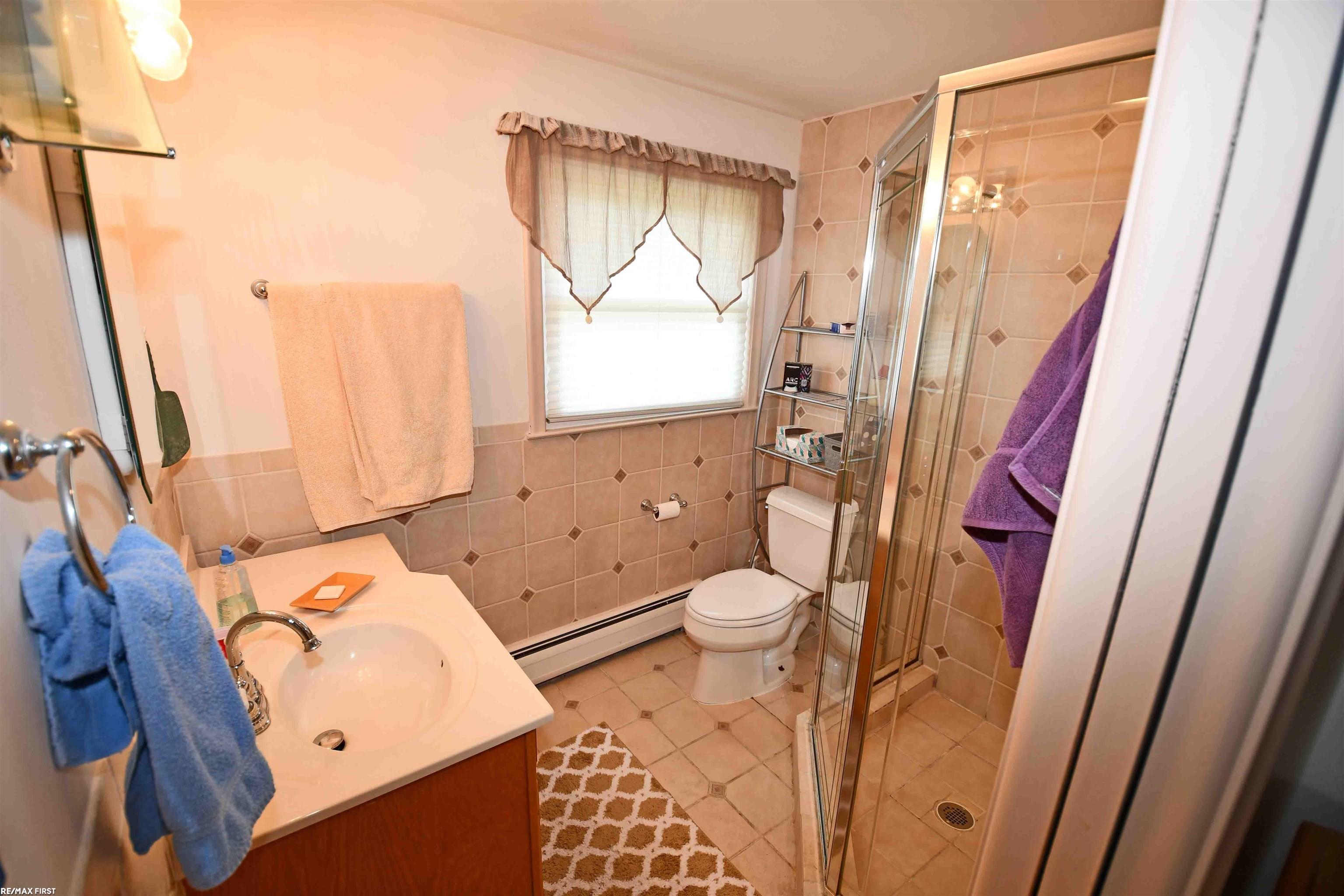 633 Lynndale Drive Rochester, MI 48309 - Photo 22 of 32 50117772-21.JPG