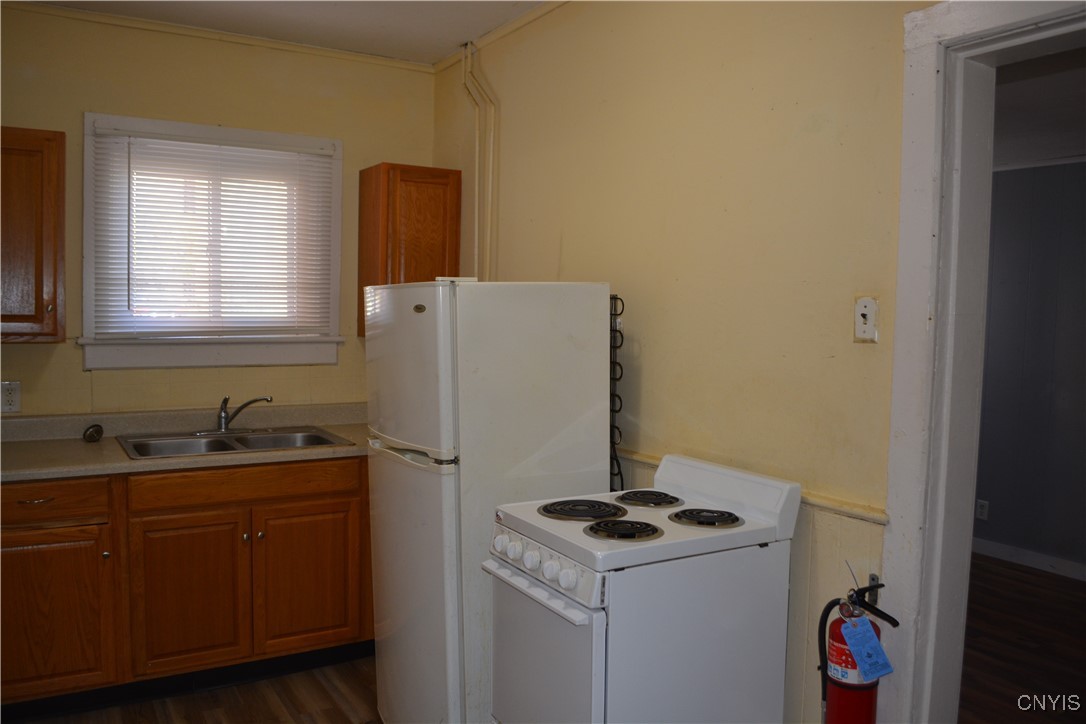 126 Turin Street Rome, NY 13440 - Photo 13 of 36 apt 3 kitchen