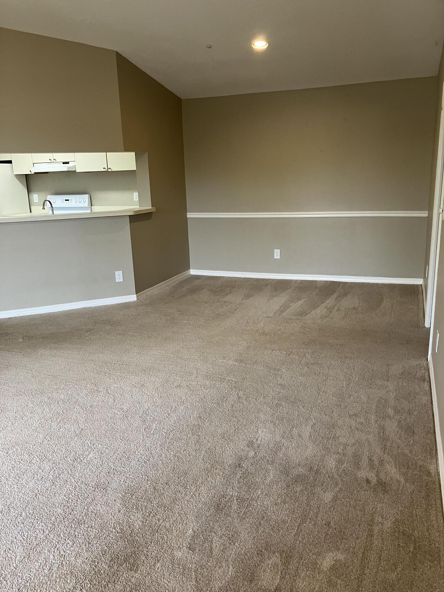 7667 North Wickham Road, Unit 917 Melbourne, FL 32940 - Photo 8 of 18 IMG_1136