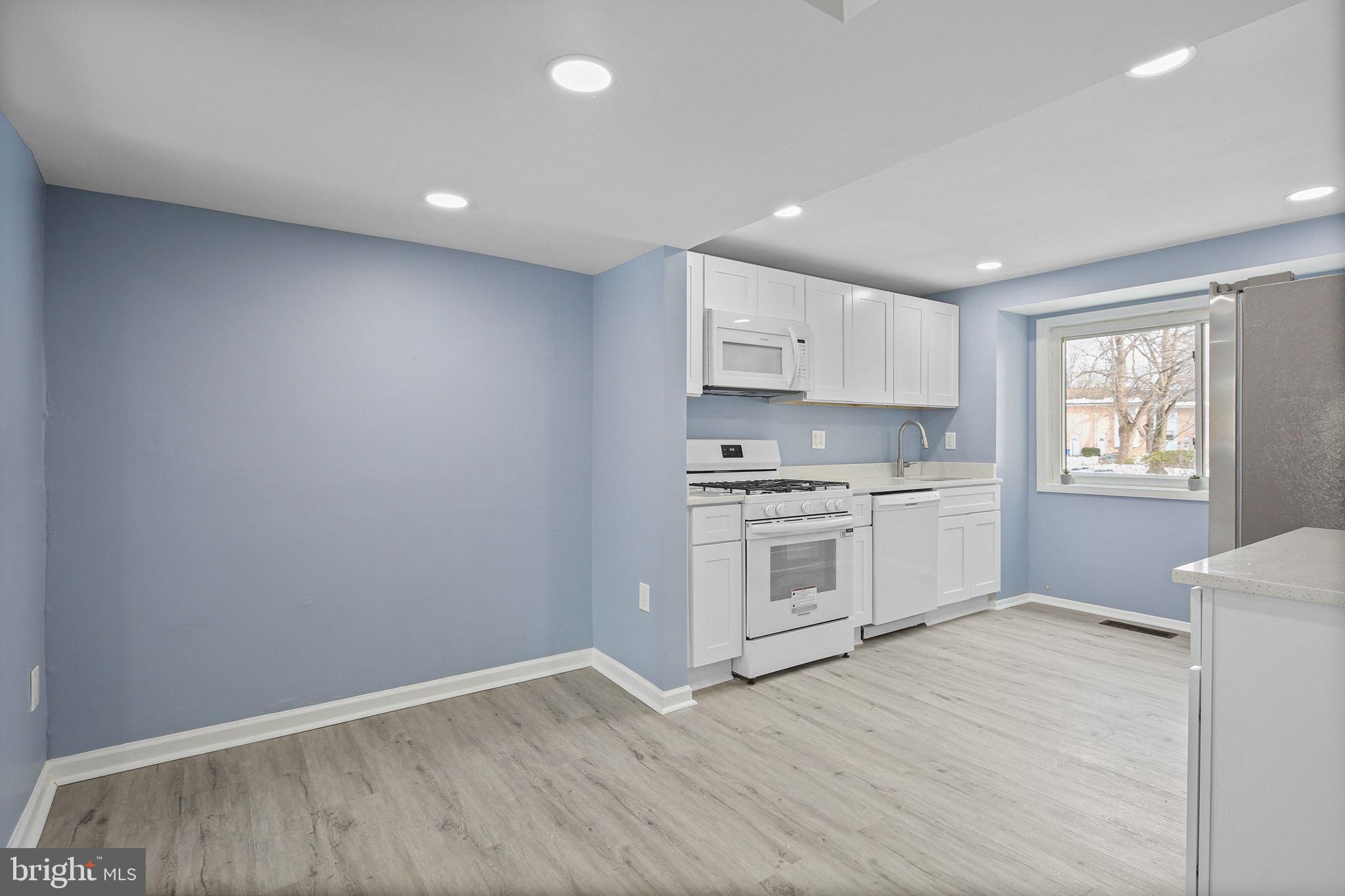 9411 Merryrest Road, Unit B Columbia, MD 21045 - Photo 3 of 25 Kitchen table space