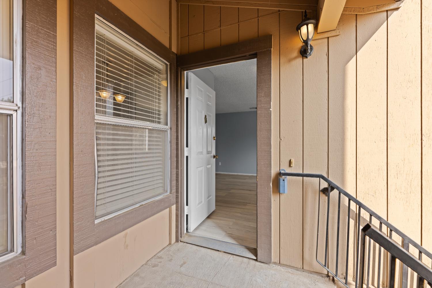 414 Cherry Lane, Unit G Manteca, CA 95337 - Photo 3 of 19