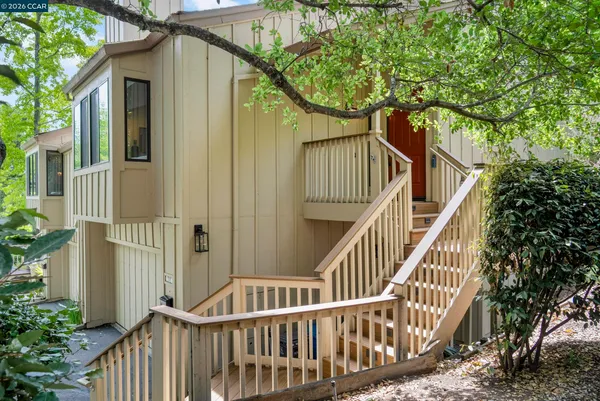 $949,500 | 28 Curlew Way, Novato, CA 94949