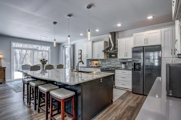 $1,050,000 | S9025 Lowes Creek Road, Eleva, WI 54738