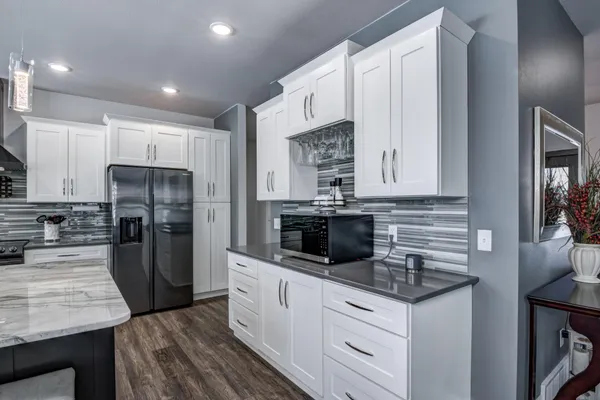 $1,050,000 | S9025 Lowes Creek Road, Eleva, WI 54738