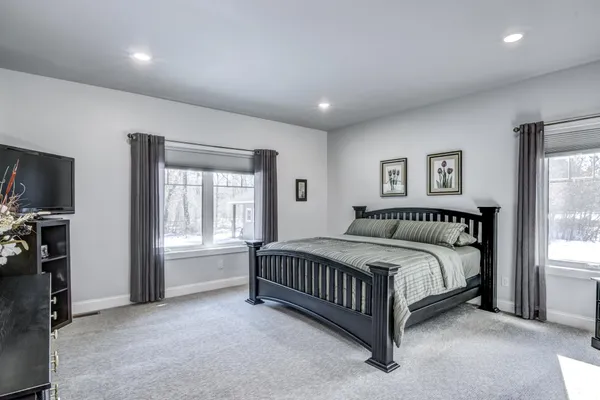 $1,050,000 | S9025 Lowes Creek Road, Eleva, WI 54738