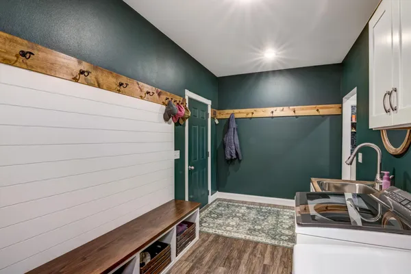 $1,050,000 | S9025 Lowes Creek Road, Eleva, WI 54738