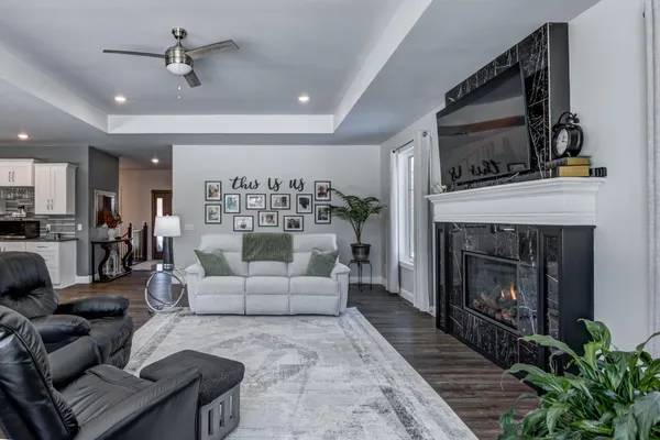 $1,050,000 | S9025 Lowes Creek Road, Eleva, WI 54738