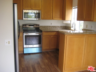 2345 Roscomare Road, Unit 208 Los Angeles, CA 90077 - Photo 8 of 15