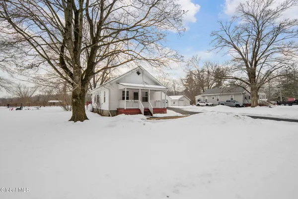 $220,000 | 42 Currey Avenue, Bethlehem, NY 12158