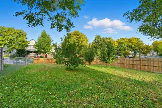 $289,900 | 1815 Hillside Avenue North, Minneapolis, MN 55411